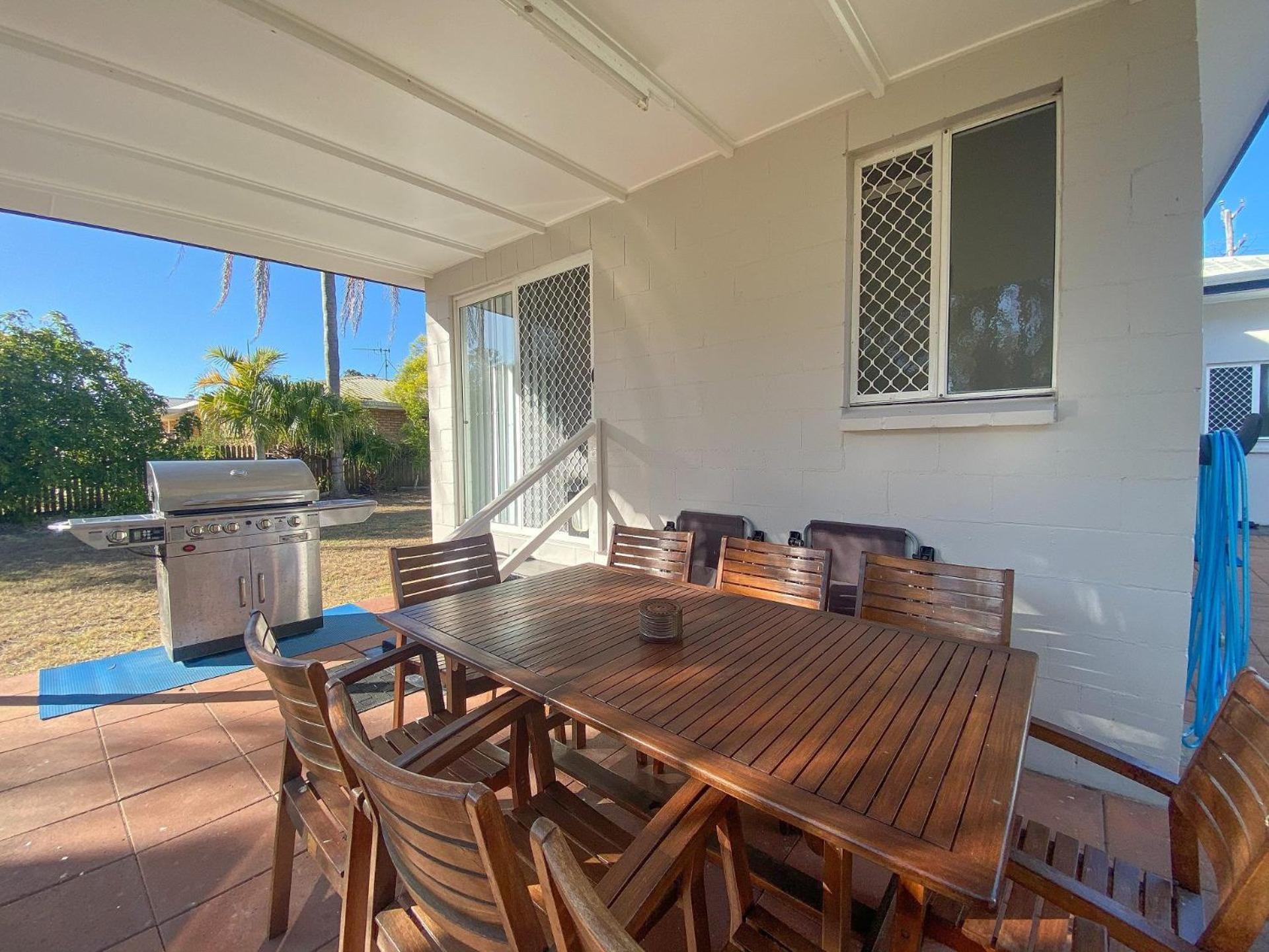 Beach House On Burrum- Close To Beach- 3Br- Wifi-Foxtel Woodgate Luaran gambar